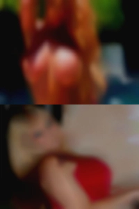 5ft woman curvy older nude boobs and bum.