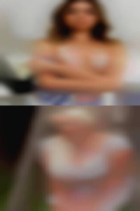 Kink woman naked and 420 friendly.